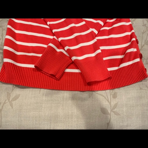 TH Striped Sweater - Picture 2 of 4